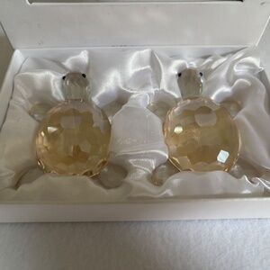 Oleg Cassini Crystal Turtle Pair in Amber